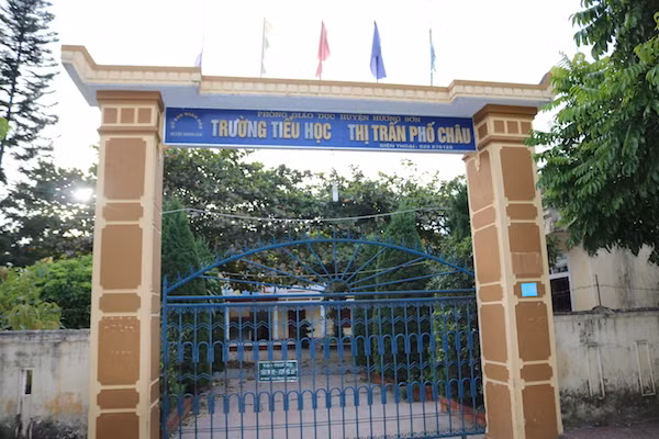 Trường tiểu học thị trấn Phố Châu, Hương Sơn, nơi có gần 100% phụ huynh bỏ phiếu nói” không” với mô hình Trường học mới VNEN. (Ảnh: Lê Văn Vỵ)