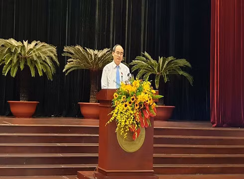 Bí thư Thành ủy Thành phố Hồ Chí Minh - ông Nguyễn Thiện Nhân phát biểu (ảnh: P.L)