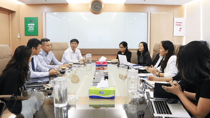 Toàn cảnh buổi làm việc của NGL và Tập đoàn giáo dục Nguyễn Hoàng - NHG (ảnh: NHG) Toàn cảnh buổi làm việc của NGL và Tập đoàn giáo dục Nguyễn Hoàng - NHG (ảnh: NHG)
