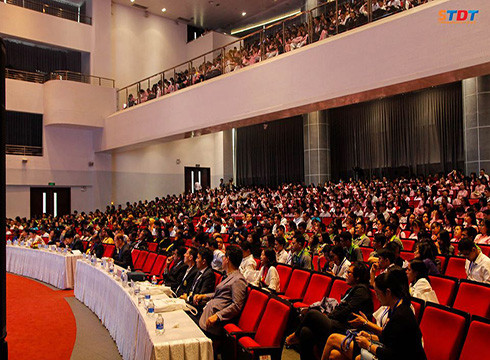 Các đại biểu tham dự Hội thảo Quốc tế về Khoa học Thể thao tại Trường Tôn Đức Thắng (ảnh: TDTU) Các đại biểu tham dự Hội thảo Quốc tế về Khoa học Thể thao tại Trường Tôn Đức Thắng (ảnh: TDTU)