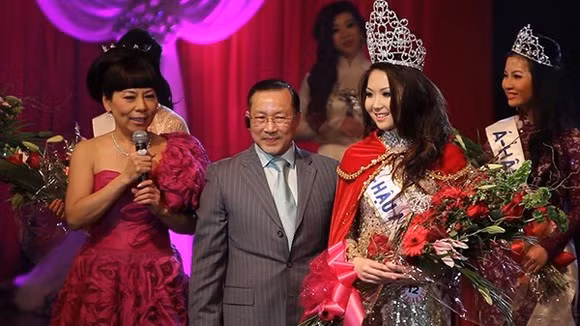 Đầu năm nay, Như Thy cũng đã giành giải Hoa hậu áo dài Bắc Cali 2014 Đầu năm nay, Như Thy cũng đã giành giải Hoa hậu áo dài Bắc Cali 2014