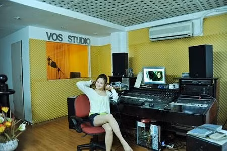 Nhà có phòng thu riêng