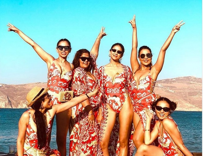 Tiệc độc thân của cô dâu. Nguồn Shaadisaga. Tiệc độc thân của cô dâu. Nguồn Shaadisaga.