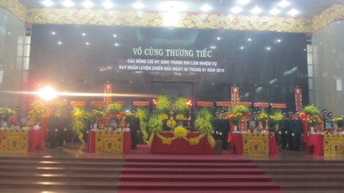 Lễ viếng 4 chiến sỹ đã hy sinh trong khi làm nhiệm vụ được tổ chức trang nghiêm (Ảnh: T.P)