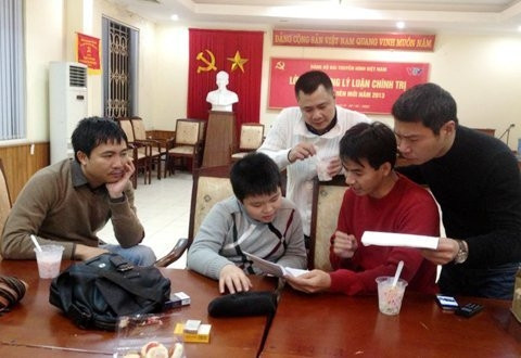 Mọi người cùng góp ý và sáng tạo thêm cho kịch bản Táo Quân.