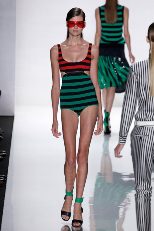 Kors by Michael Kors khai thác theo phong cách khỏe khoắn