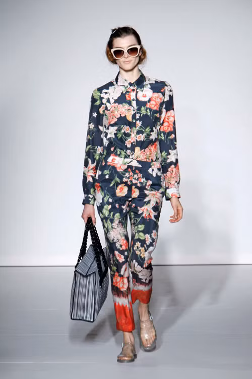 Rừng hoa đua sắc của Clements Ribeiro