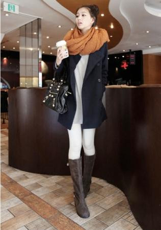 Những đôi boot đế thấp sẽ giúp bạn giữ ấm cho đôi chân, nhưng vẫn có thể thỏa mái di chuyển trong cả ngày dài mà không lo mỏi mệt Những đôi boot đế thấp sẽ giúp bạn giữ ấm cho đôi chân, nhưng vẫn có thể thỏa mái di chuyển trong cả ngày dài mà không lo mỏi mệt