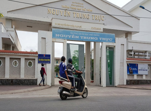 Trường Nguyễn Trung Trực, Kiên Giang bị phản ánh là dạy tiết chính khóa chung với tăng tiết (ảnh: TTO) Trường Nguyễn Trung Trực, Kiên Giang bị phản ánh là dạy tiết chính khóa chung với tăng tiết (ảnh: TTO)