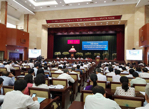 Hội nghị triển khai kế hoạch phát triển kinh tế - xã hội và dự toán ngân sách thành phố năm 2018 (ảnh: P.L) Hội nghị triển khai kế hoạch phát triển kinh tế - xã hội và dự toán ngân sách thành phố năm 2018 (ảnh: P.L)