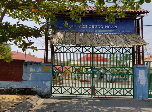 Trường Nguyễn Trung Ngạn huy động phụ huynh khối 2 đóng 110 triệu đồng mua màn hìnhị (ảnh: P.L)