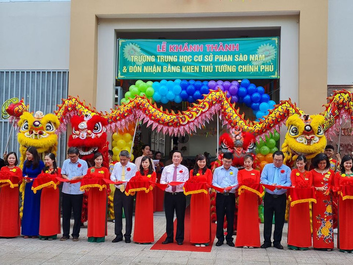 Khánh thành công trình cải tạo, xây mới trường trung học cơ sở Phan Sào Nam, quận 3 (Ảnh: P.L)