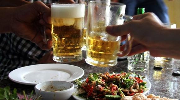 Một bữa thịt mèo (thường được gọi là tiểu hổ), thường được dân nhậu cùng bia Một bữa thịt mèo (thường được gọi là tiểu hổ), thường được dân nhậu cùng bia