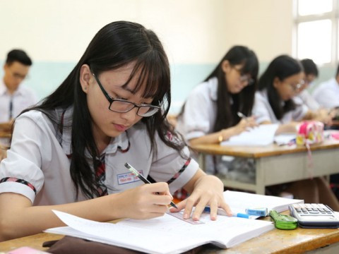 Học sinh TP.HCM trong giờ học môn Toán ở tại lớp (ảnh minh họa: báo TN) Học sinh TP.HCM trong giờ học môn Toán ở tại lớp (ảnh minh họa: báo TN)