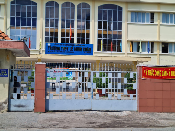 Trường trung học phổ thông Lê Minh Xuân, huyện Bình Chánh, Thành phố Hồ Chí Minh (ảnh minh họa: P.L) Trường trung học phổ thông Lê Minh Xuân, huyện Bình Chánh, Thành phố Hồ Chí Minh (ảnh minh họa: P.L)