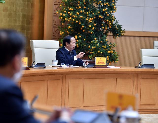 Phó Thủ tướng Lê Văn Thành yêu cầu các bộ ngành, địa phương liên quan phải bám sát tiến độ, quyết liệt tập trung chỉ đạo, tháo gỡ khó khăn, vướng mắc. Ảnh: VGP/Đức Tuân Phó Thủ tướng Lê Văn Thành yêu cầu các bộ ngành, địa phương liên quan phải bám sát tiến độ, quyết liệt tập trung chỉ đạo, tháo gỡ khó khăn, vướng mắc. Ảnh: VGP/Đức Tuân