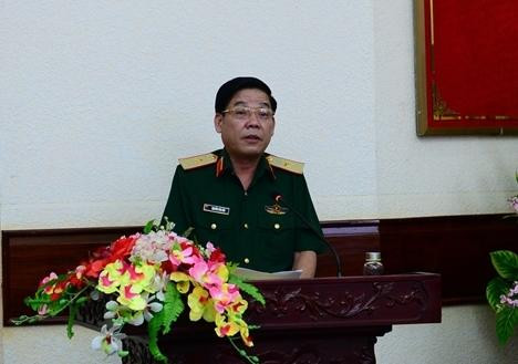 Thiếu tướng Nguyễn Văn Gấu phát biểu tại hội nghị. Thiếu tướng Nguyễn Văn Gấu phát biểu tại hội nghị.