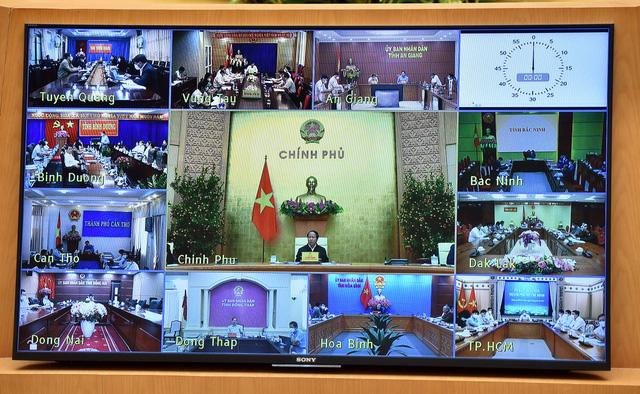 Cuộc họp có sự tham dự của 22 tỉnh, thành phố tại các đầu cầu trực tuyến. Ảnh: VGP/Đức Tuân Cuộc họp có sự tham dự của 22 tỉnh, thành phố tại các đầu cầu trực tuyến. Ảnh: VGP/Đức Tuân