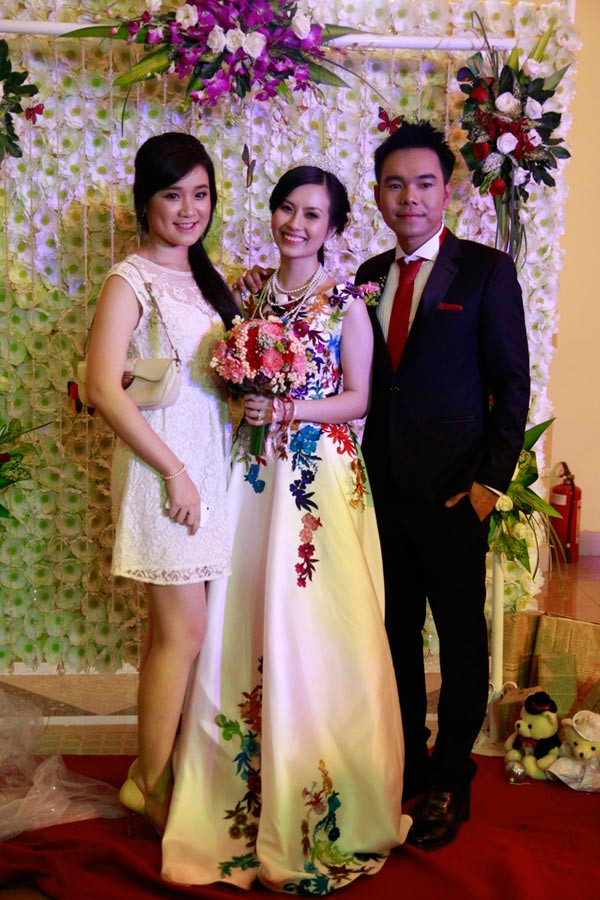 Miss teen 2009 Xuân Mai cũng có mặt chung vui "đàn chị".