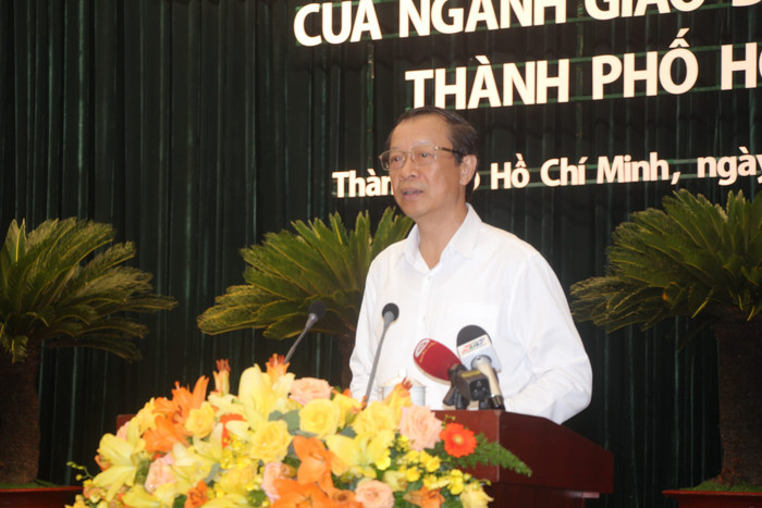 Thứ trưởng Bộ Giáo dục và Đào tạo Phạm Ngọc Thưởng phát biểu chỉ đạo tại hội nghị (ảnh: V.D) gdvn_chiLetongket3.jpg