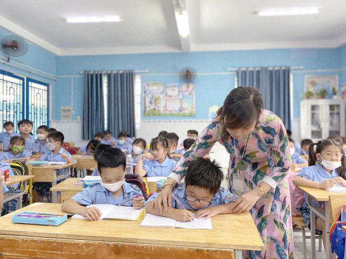 Học sinh tiểu học Thành phố Hồ Chí Minh (ảnh có tính minh họa: V.D) gdvn_HStieuhocNQuyen.jpg