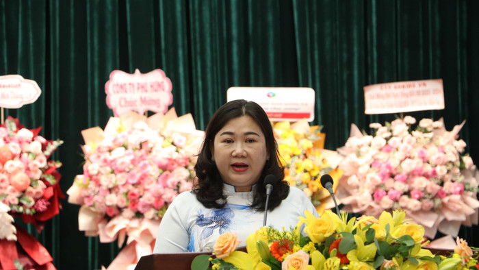 Bà Lương Thị Hồng Điệp - Trưởng phòng Giáo dục Mầm non, Sở Giáo dục và Đào tạo Thành phố Hồ Chí Minh phát biểu (ảnh: V.D) gdvn_chiDiepMN.jpg