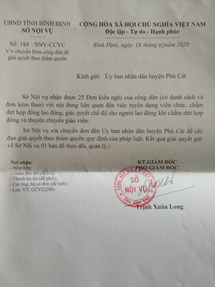 Sở Nội vụ tỉnh Bình Định yêu cầu huyện Phù Cát giải quyết vấn đề giáo viên hợp đồng và báo cáo về Sở (Ảnh:V.N) Sở Nội vụ tỉnh Bình Định yêu cầu huyện Phù Cát giải quyết vấn đề giáo viên hợp đồng và báo cáo về Sở (Ảnh:V.N)