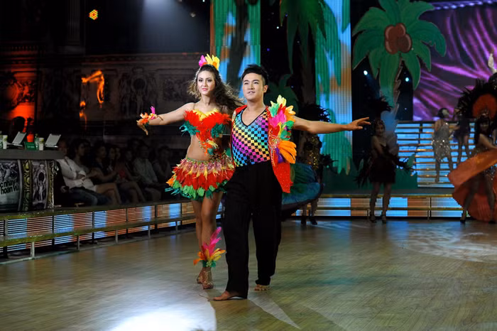 Tôi có biết gì về dancesport đâu mà dám tự đánh giá về khả năng nhảy nhót của mình.