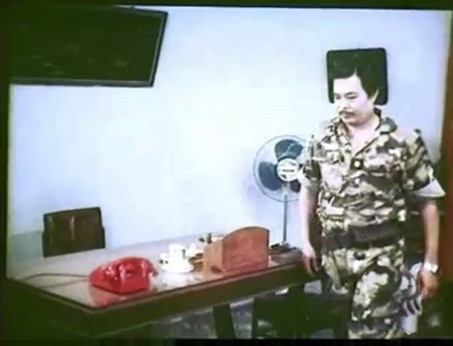 NSND Trọng Khôi với vai Trung tá Thi trong Huyền thoại về người mẹ.