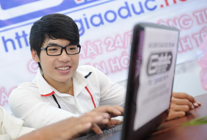 Á quân Bước nhảy Hoàn vũ 2012 Trương Nam Thành cũng nhận được nhiều câu hỏi thú vị của độc giả.