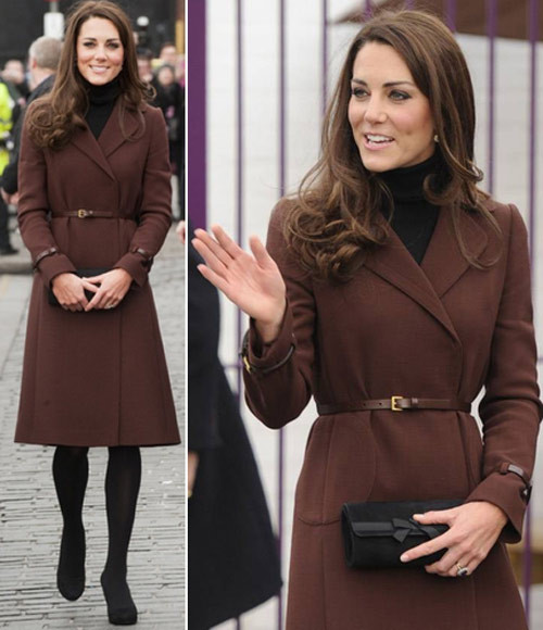 Cổ điển trong chiếc áo khoác nâu. Cổ điển trong chiếc áo khoác nâu.