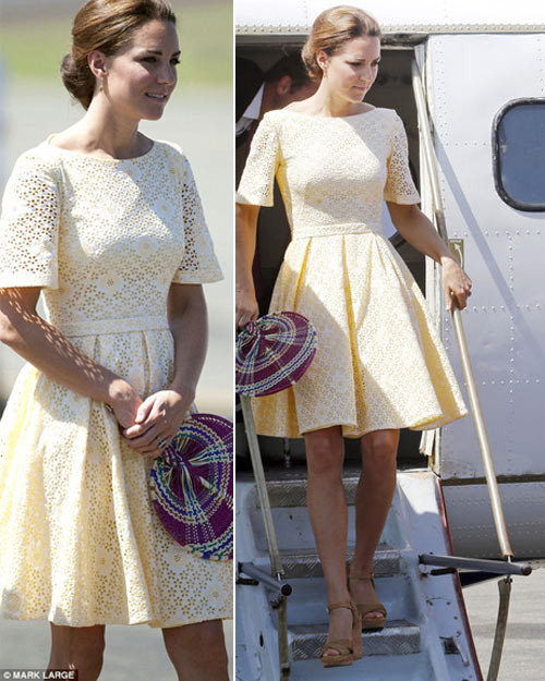 Khi du lịch đến một hòn đảo đầy nắng và gió, Kate chọn một bộ đầm vàng mơ tươi mới Khi du lịch đến một hòn đảo đầy nắng và gió, Kate chọn một bộ đầm vàng mơ tươi mới