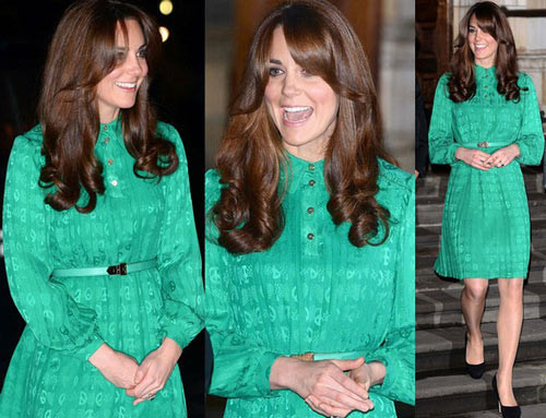 Khi đến thưởng lãm bảo tàng Natural History, cô đã khiến cả thế giới phải chú ý với bộ đầm lụa màu xanh ngọc có giá 1.400 bảng Anh của thương hiệu Mulberry. Khi đến thưởng lãm bảo tàng Natural History, cô đã khiến cả thế giới phải chú ý với bộ đầm lụa màu xanh ngọc có giá 1.400 bảng Anh của thương hiệu Mulberry.