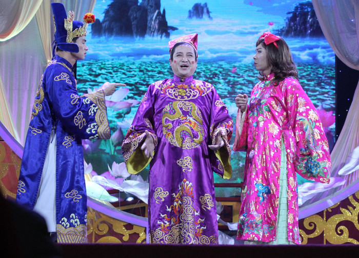 Táo Giao thông Chí Trung tung hứng với Nam Tào - Bắc Đẩu. Năm nay, Táo này đã nộp hồ sơ đề nghị đưa tắc đường ở VN trở thành di sản thế giới. Táo Giao thông Chí Trung tung hứng với Nam Tào - Bắc Đẩu. Năm nay, Táo này đã nộp hồ sơ đề nghị đưa tắc đường ở VN trở thành di sản thế giới.