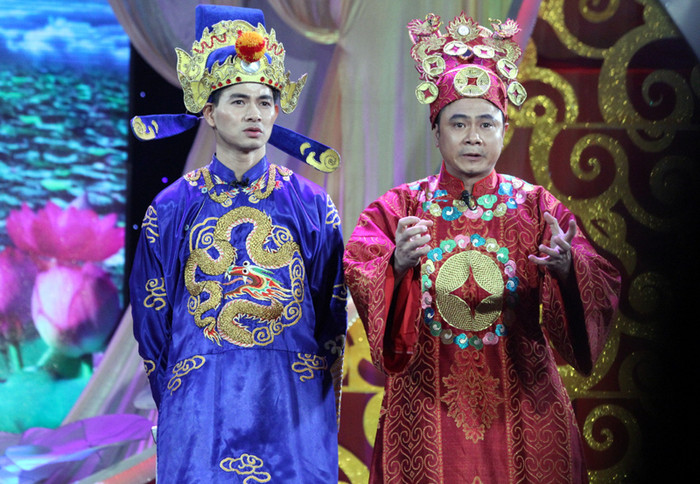 Tự Long năm nay không làm Táo, anh bất ngờ xuất hiện với tên gọi mới: Thổ địa. Tự Long năm nay không làm Táo, anh bất ngờ xuất hiện với tên gọi mới: Thổ địa.