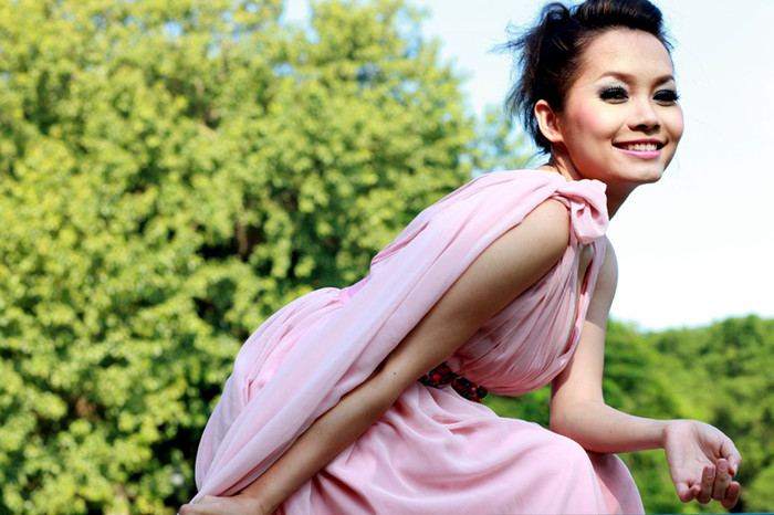 Thúy Trang tốt nghiệp CĐ Sư phạm Nhạc, tiếp đó, mới đi học tiếp ĐH Thanh nhạc. Thúy Trang tốt nghiệp CĐ Sư phạm Nhạc, tiếp đó, mới đi học tiếp ĐH Thanh nhạc.