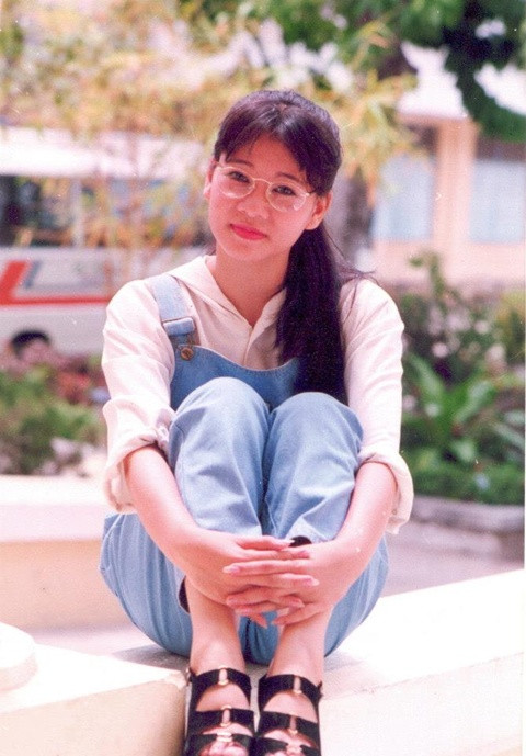 Cận cảnh khuôn mặt xin xắn, đáng yêu của Thu Minh. Cận cảnh khuôn mặt xin xắn, đáng yêu của Thu Minh.