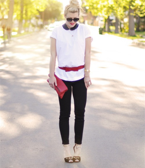 Ngày 2: Kết hợp hai tông màu trắng - đen với nhau, bạn sẽ được một bộ trang phục thanh lịch, nữ tính. Bạn có thể tự tạo dáng peplum giả cho áo bằng một chiếc đai lưng làm từ chất liệu da. Ngày 2: Kết hợp hai tông màu trắng - đen với nhau, bạn sẽ được một bộ trang phục thanh lịch, nữ tính. Bạn có thể tự tạo dáng peplum giả cho áo bằng một chiếc đai lưng làm từ chất liệu da.