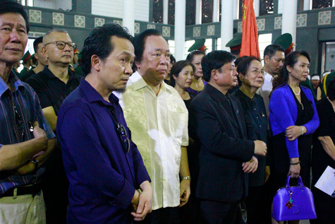 Bạn bè, đồng nghiệp đều đau xót vô cùng trước sự ra đi của nhạc sĩ