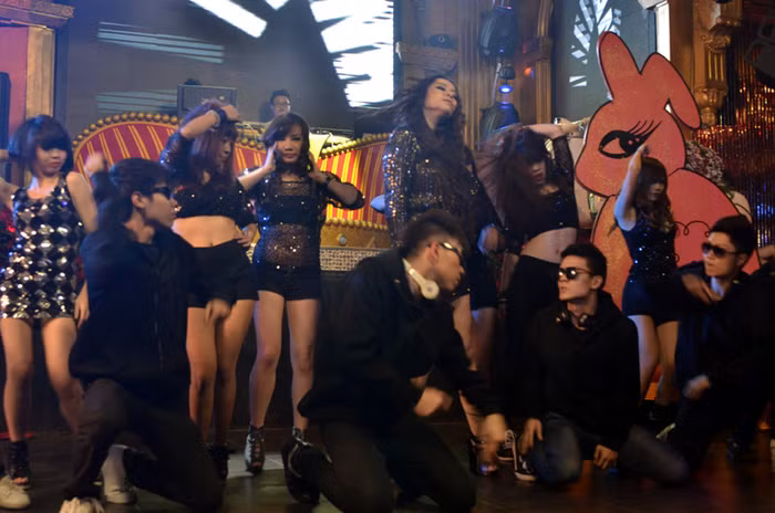 Hậu trường sôi động của album mới Vũ Hạnh Nguyên.