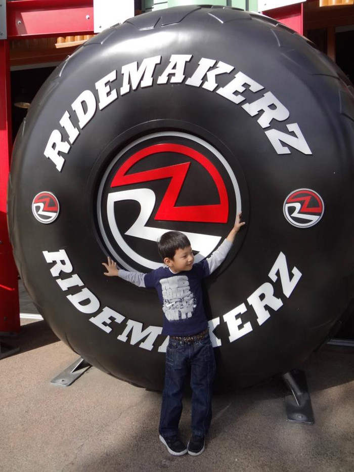 Jennifer Phạm đã có một kỳ nghỉ dài cùng với gia đình. Hiện tại, cô đã trở lại Hà Nội làm việc. Jennifer Phạm đã có một kỳ nghỉ dài cùng với gia đình. Hiện tại, cô đã trở lại Hà Nội làm việc.