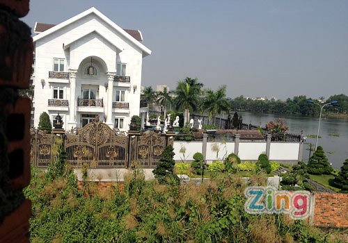 Toàn cảnh khu biệt thự sang trọng.