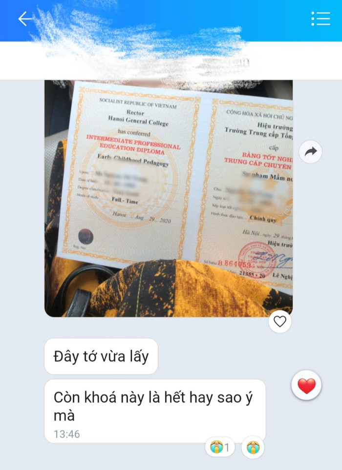 Chị Tr lấy bằng sau hơn 1 tháng nộp hồ sơ (Ảnh:V.N)