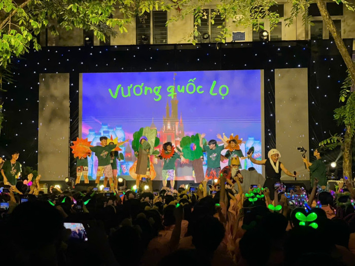 Vở kịch đầu tiên với thông điệp khám phá môi trường. Mười Cộng - 14.jpg