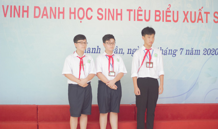 Ba học sinh đạt giải Quốc tế (Ảnh: Đức Minh) Ba học sinh đạt giải Quốc tế (Ảnh: Đức Minh)