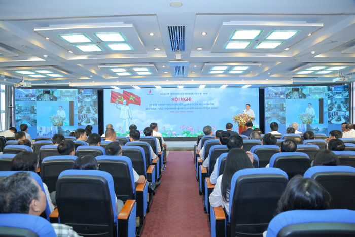 Toàn cảnh Hội nghị Anh 1-6.jpg
