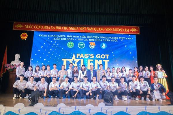 Sinh viên ngành Chăn nuôi tham gia Chương trình FAS’s Got Talent do Liên chi đoàn, Liên chi hội Khoa tổ chức. Sinh viên ngành Chăn nuôi tham gia Chương trình FAS’s Got Talent do Liên chi đoàn, Liên chi hội Khoa tổ chức.