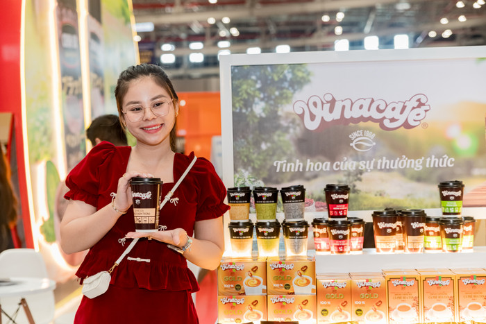 Các sản phẩm đa dạng và sáng tạo của Vinacafé được trưng bày tại HCM EXPO 2024 Ảnh 3.jpeg