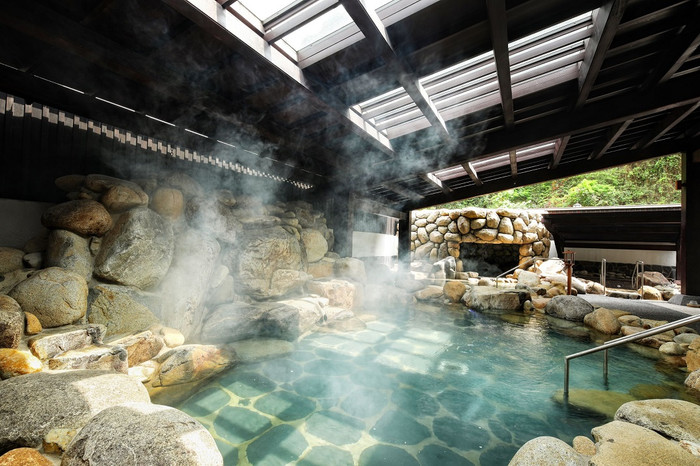 Nguồn khoáng Quang Hanh có hàm lượng Brom cao hàng đầu thế giới Nguồn khoáng Quang Hanh có hàm lượng Brom cao hàng đầu thế giới
