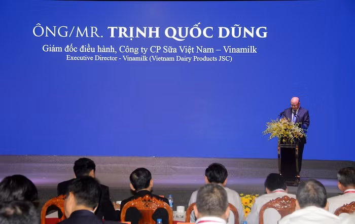 Ông Trịnh Quốc Dũng – Giám đốc Điều hành Vinamilk phát biểu tại hội nghị